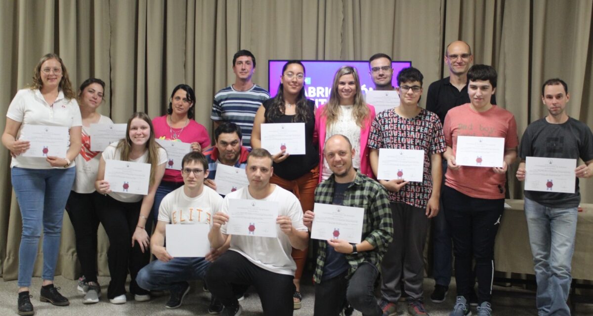 Curso de Impresión 3D: 21 personas recibieron sus diplomas